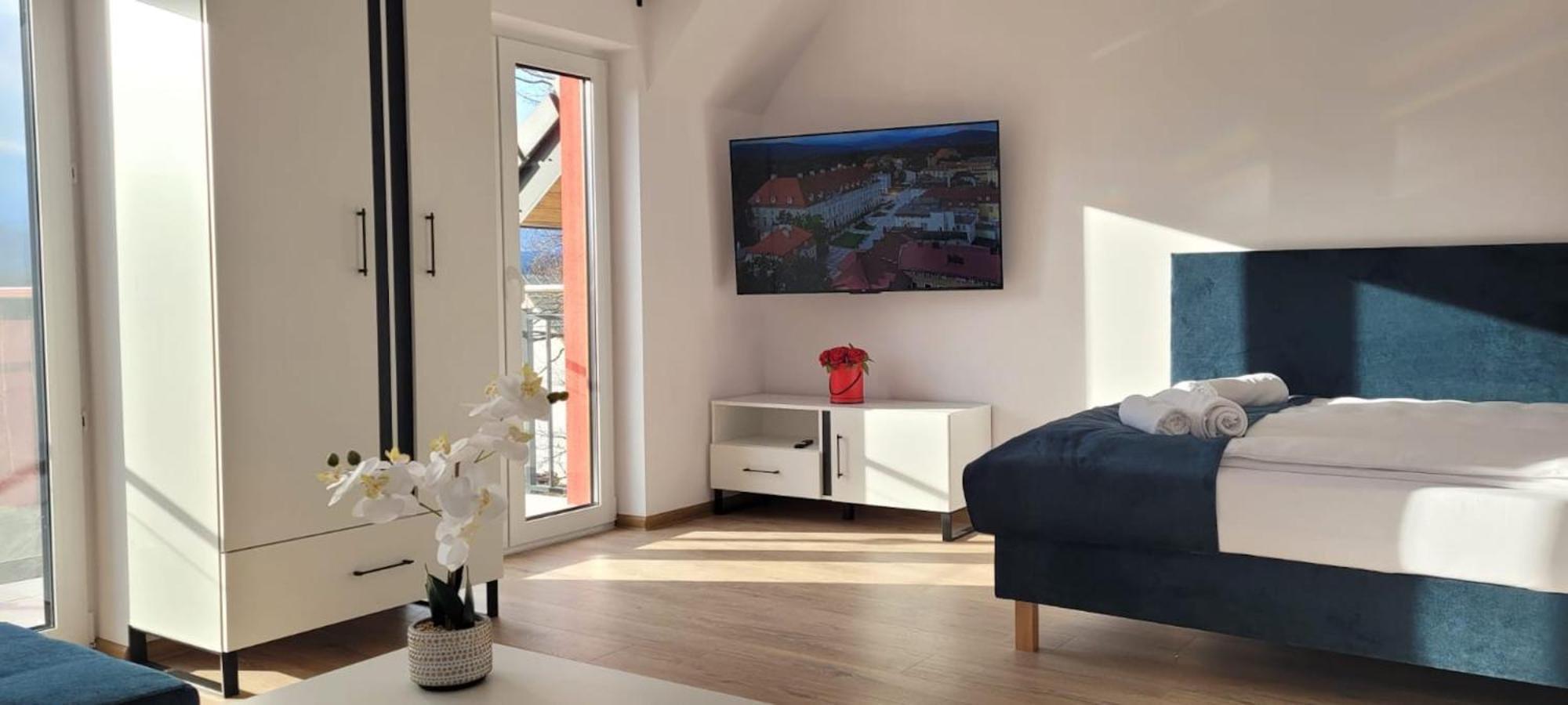 Kolorowe Cieplice - Apartamenty Z Widokiem Na Karkonosze Jelenia Góra Esterno foto