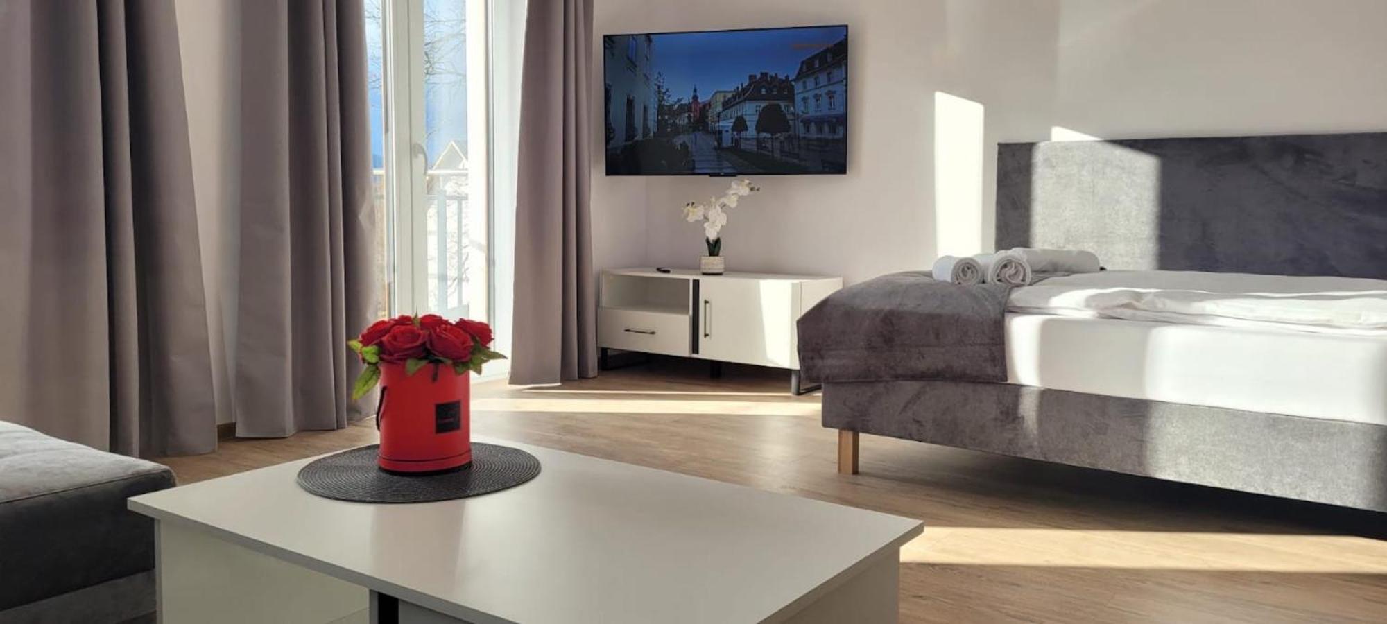 Kolorowe Cieplice - Apartamenty Z Widokiem Na Karkonosze Jelenia Góra Esterno foto